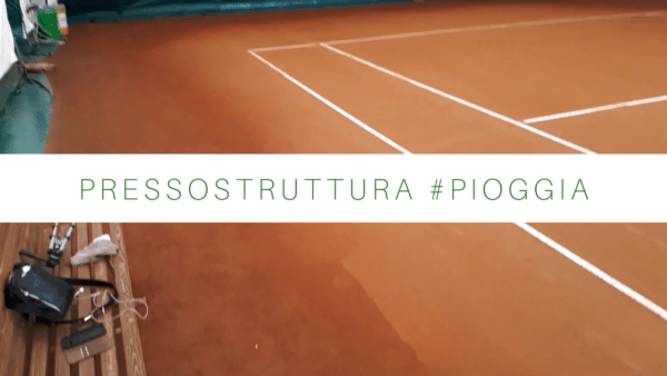 Tennis indoor, pressostruttura e acqua piovana